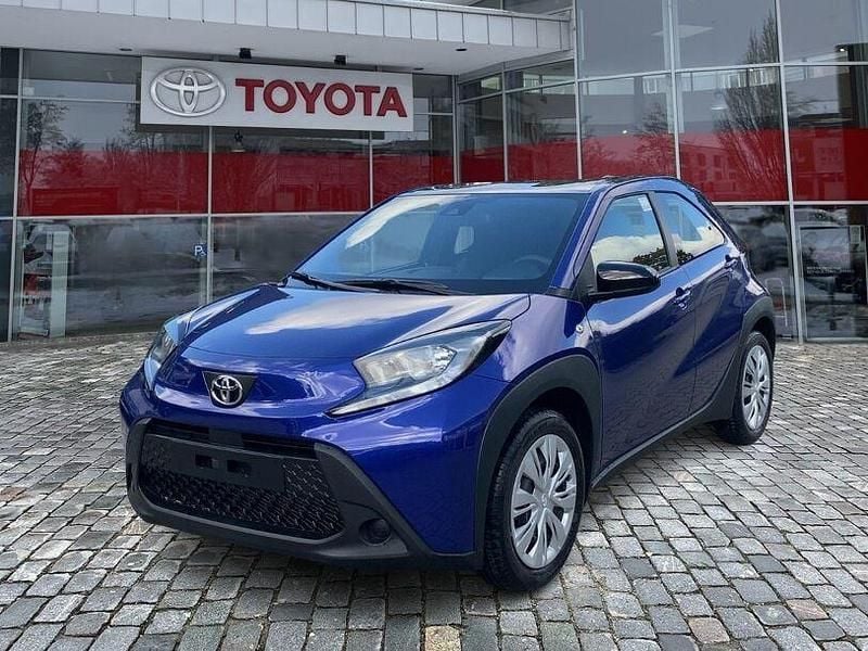 Neu Toyota Aygo 72 PS (52 kW) 2025 Blau
