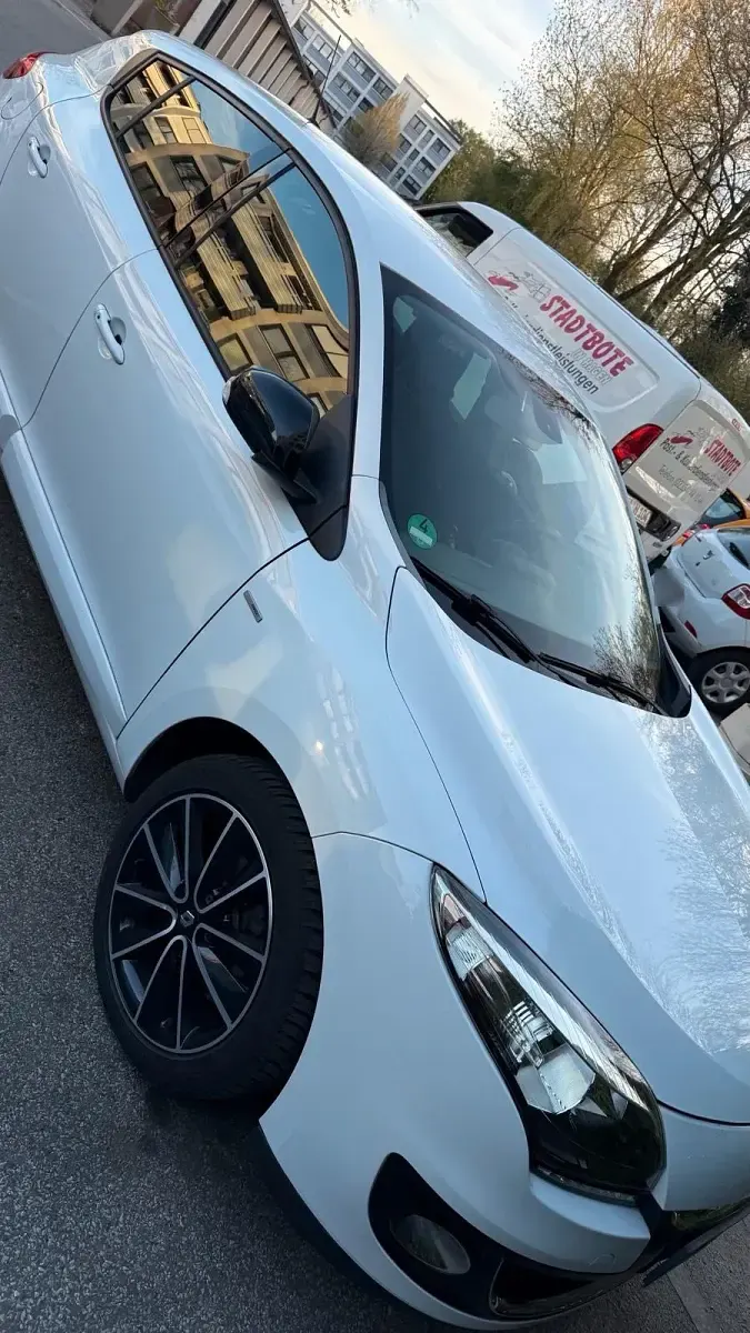 Gebraucht Renault Mégane 130 PS (95 kW) 2013 Weiß Limousine