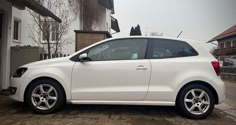 Gebraucht VW Polo Comfortline 69 PS (50 kW) 2010 Weiß Kleinwagen