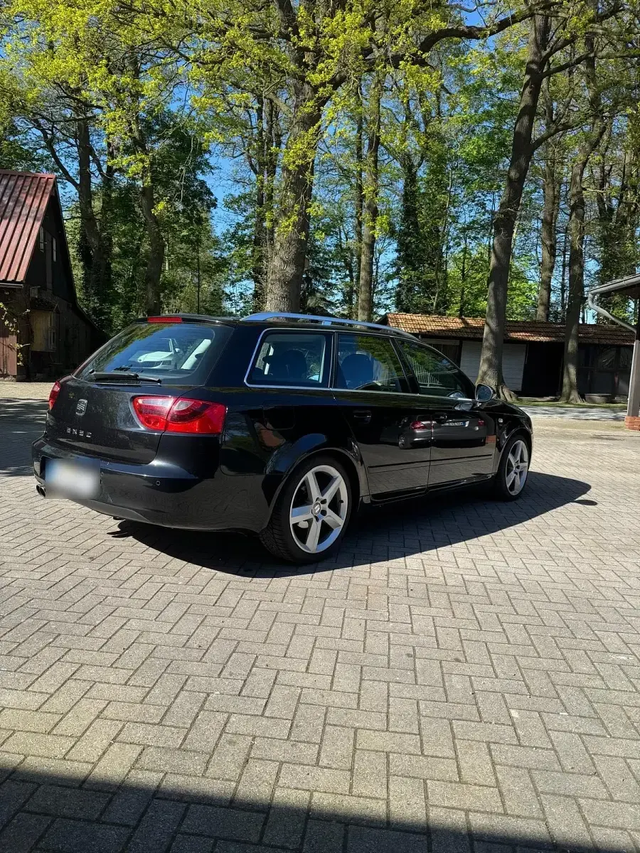 Gebraucht Seat Exeo 160 PS (117 kW) 2011 Schwarz Kombi