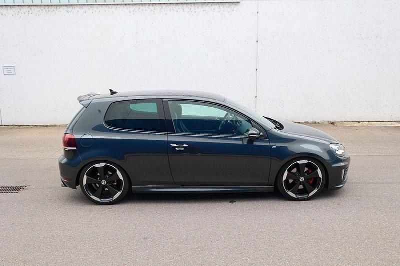 Gebraucht VW Golf Edition 235 PS (172 kW) 2012 Schwarz Coupé