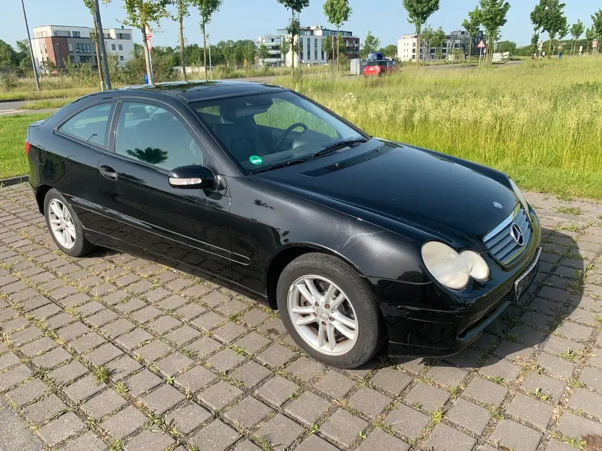 Gebraucht Mercedes C230 192 PS (141 kW) 2002 Schwarz Coupé