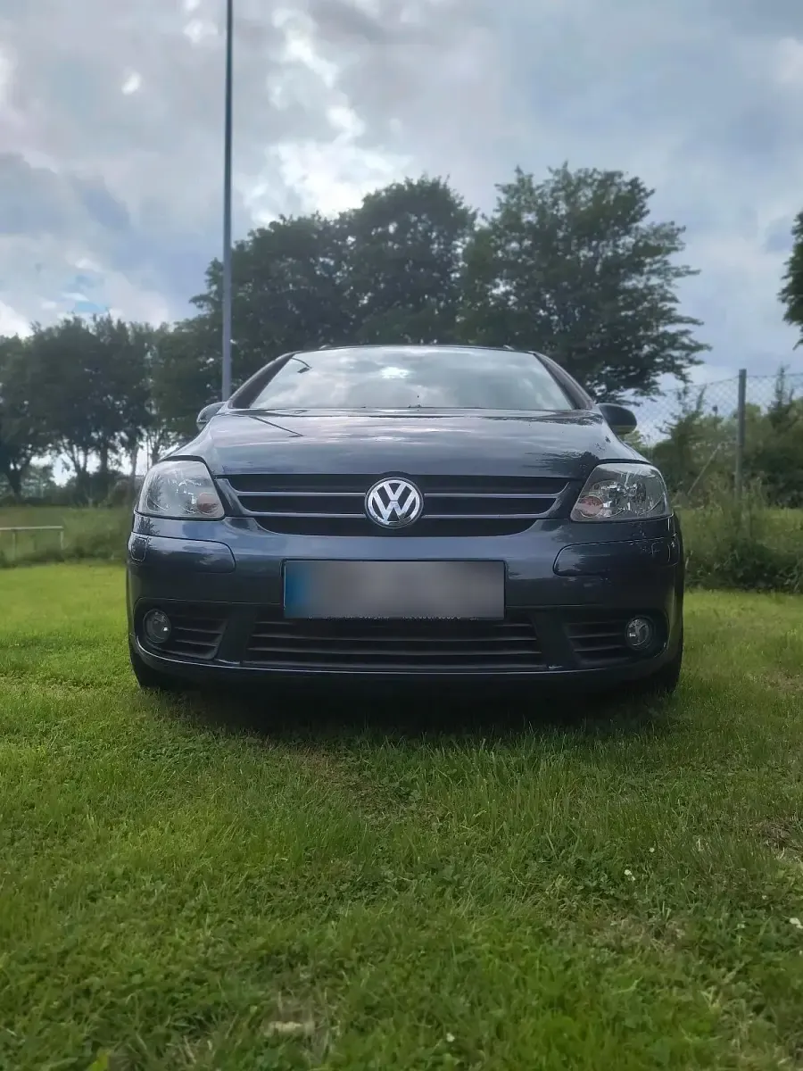 Gebraucht VW Golf V 105 PS (77 kW) 2008 Blau Kleinwagen