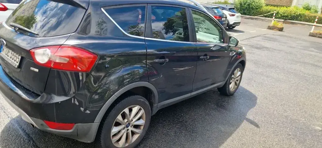 Gebraucht Ford Kuga Titanium 140 PS (102 kW) 2011 Schwarz SUV