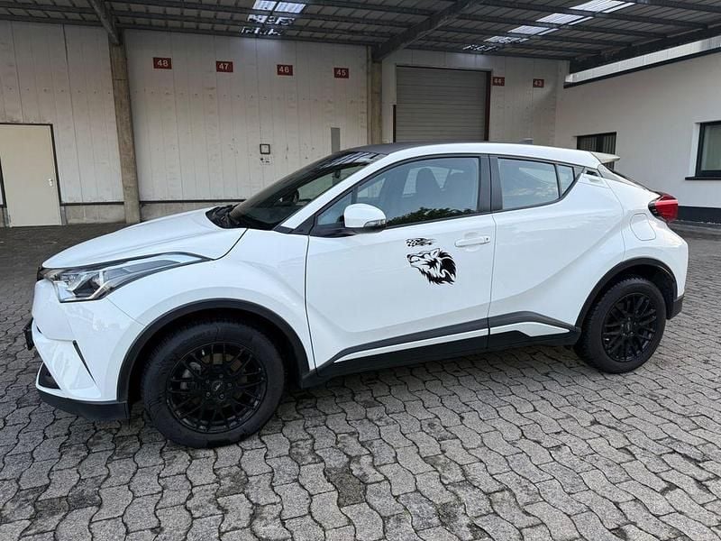 Weiß Gebraucht 2019 Toyota C-HR Basis SUV | 13.999 € (Superpreis) - Bild 1/4