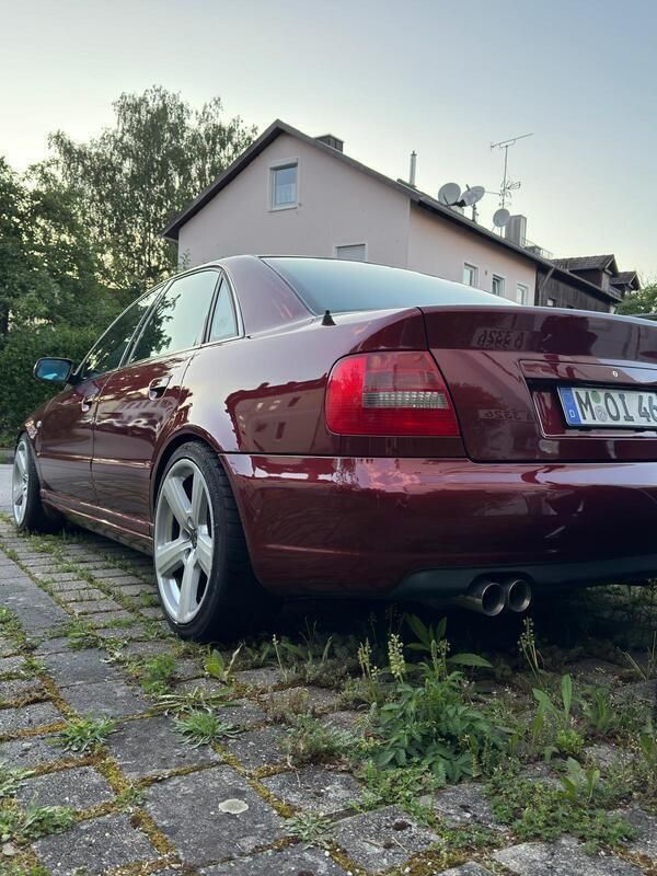 Gebraucht Audi S4 Sport 265 PS (194 kW) 1999 Rot Limousine