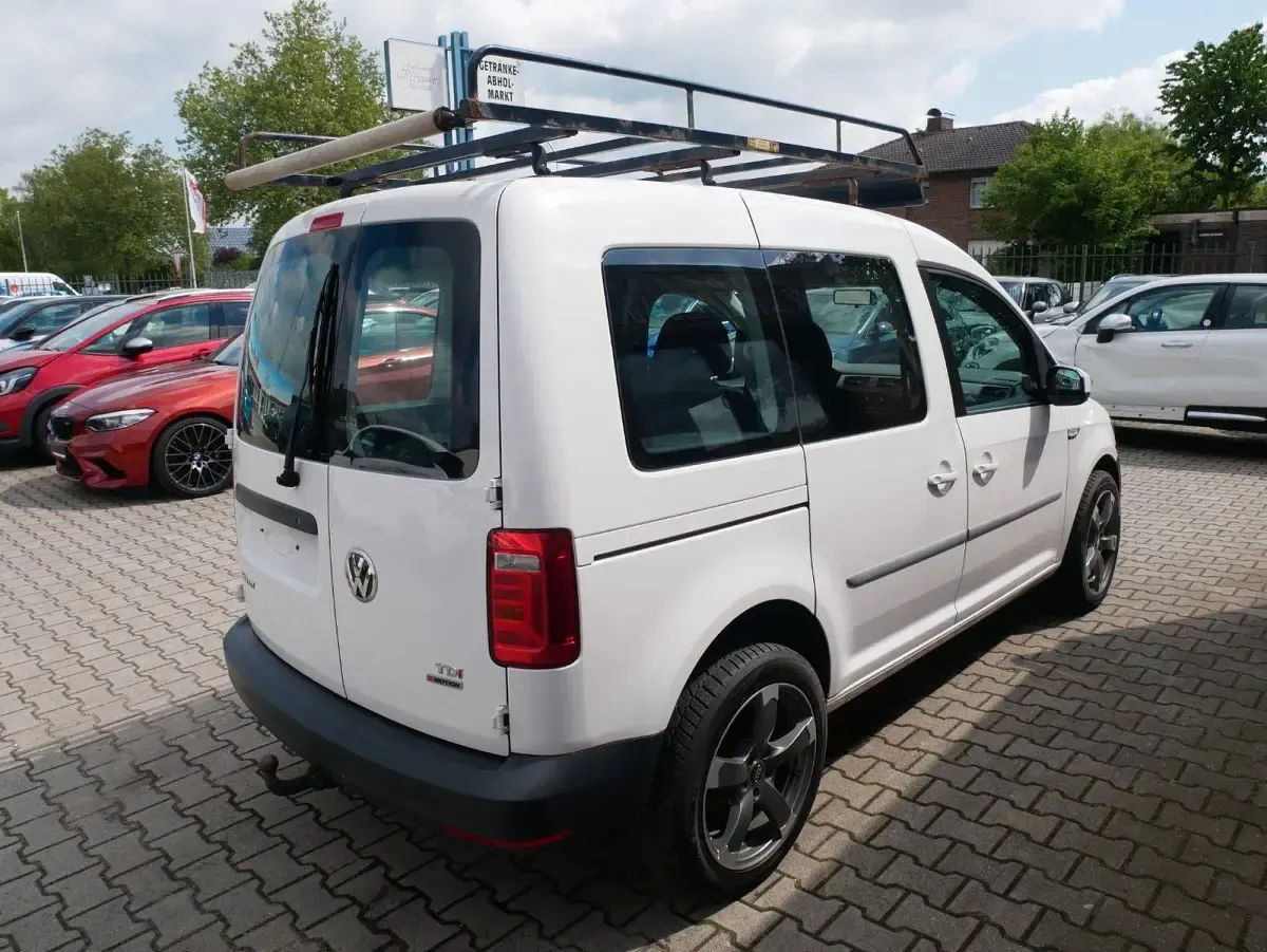 Gebraucht VW Caddy Trendline 122 PS (89 kW) 2018 Weiß Van / Kleinbus