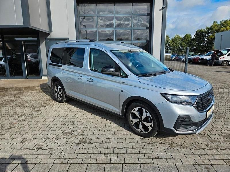 Silber Gebraucht 2024 Ford Grand Tourneo Connect Active Van / Kleinbus | 33.990 € (Fairer Preis) - Bild 1/4