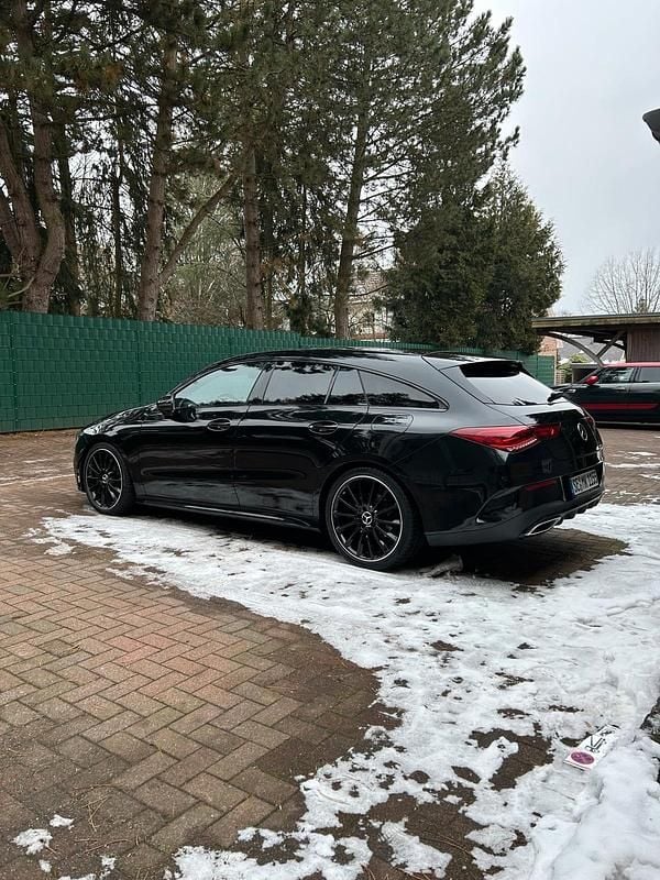 Gebraucht Mercedes CLA200 AMG 163 PS (119 kW) 2020 Schwarz Kombi
