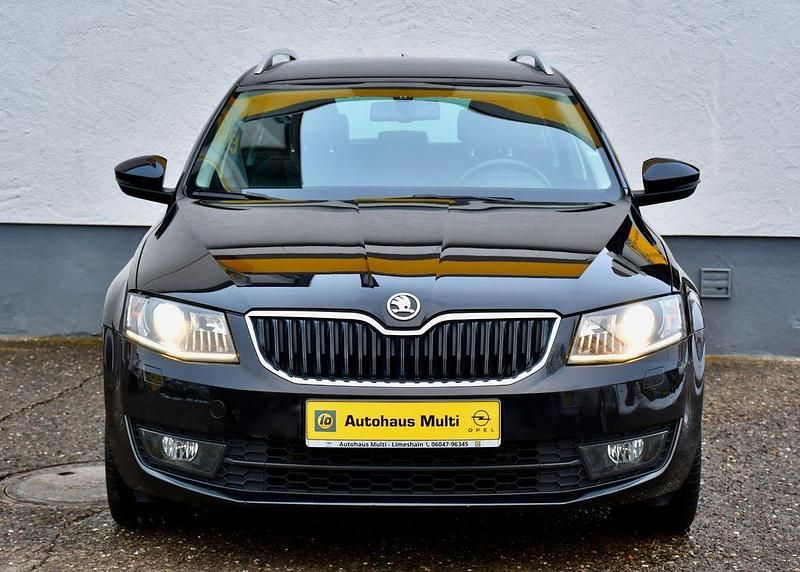 Gebraucht Skoda Octavia Elegance 150 PS (110 kW) 2014 Schwarz Kleinwagen