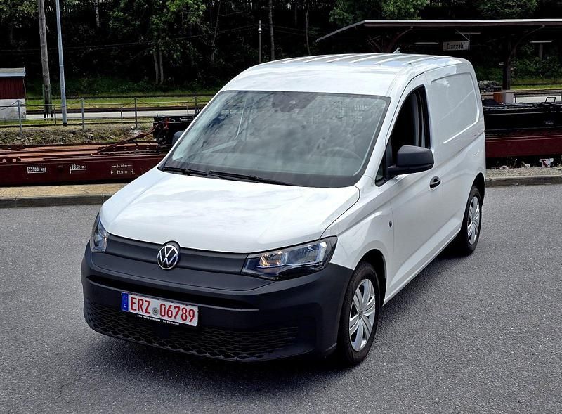 Gebraucht VW Caddy 102 PS (75 kW) 2021 Weiß Van / Kleinbus