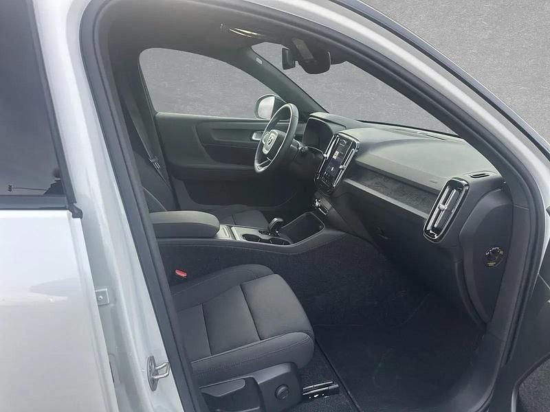 Neu Volvo EX40 Plus 185 kW (252 PS) 2025 Andere SUV