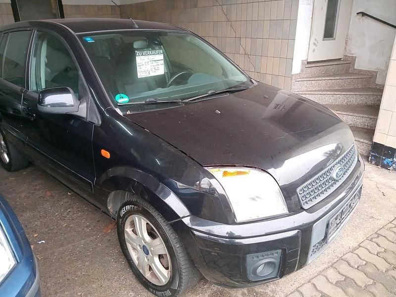 Schwarz Gebraucht 2012 Ford Fusion Limousine | 1.999 € (Fairer Preis) - Bild 1/4