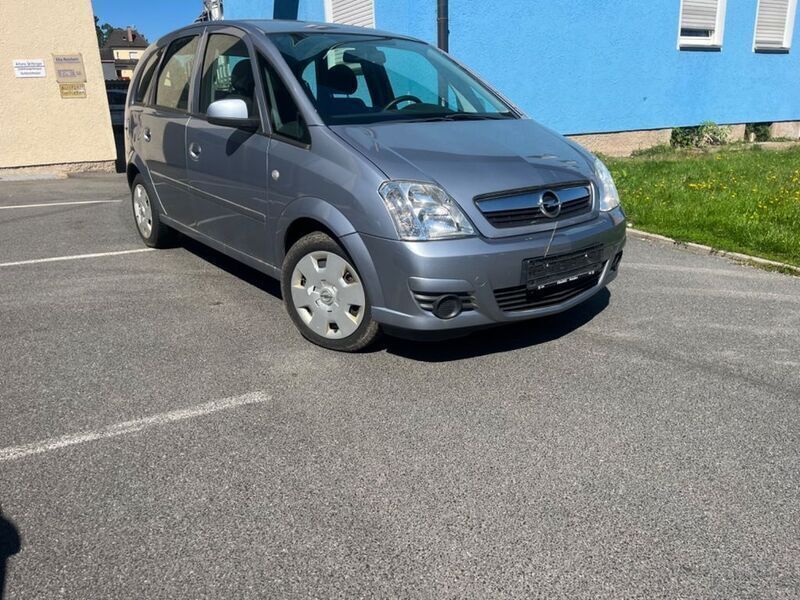 Silber Gebraucht 2009 Opel Meriva Edition Van / Kleinbus | 999 € (Superpreis) - Bild 1/4