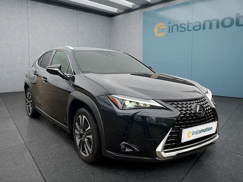 Gebraucht Lexus UX 184 PS (135 kW) 2023 Schwarz SUV