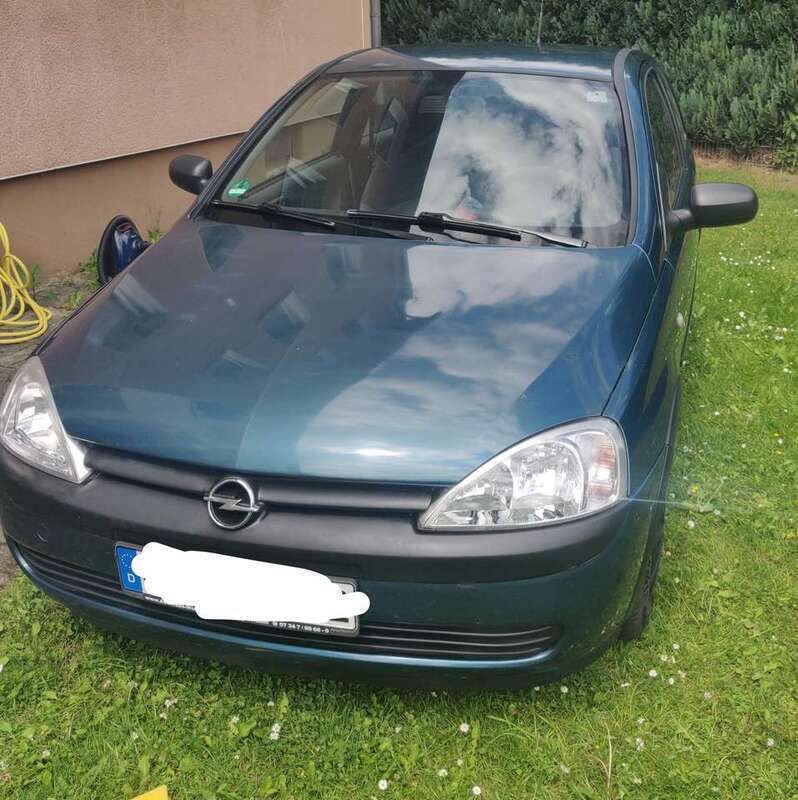 Grün Gebraucht 2001 Opel Corsa Kleinwagen | 600 € (Etwas zu teuer) - Bild 1/4