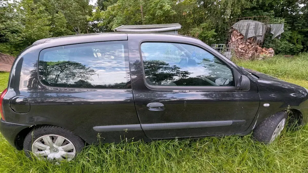 Gebraucht Renault Clio Campus 56 PS (41 kW) 2008 Violet Kleinwagen