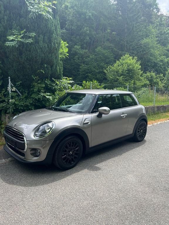 Gebraucht Mini Cooper 101 PS (74 kW) 2020 Grau Kleinwagen