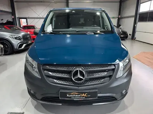 Gebraucht Mercedes Vito 114 PS (83 kW) 2015 Blau Van