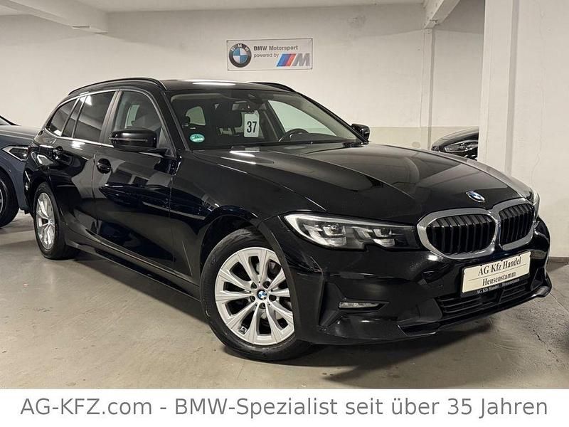 Schwarz Gebraucht 2022 BMW 318 Sport Line Limousine | 18.799 € (Guter Preis) - Bild 1/4