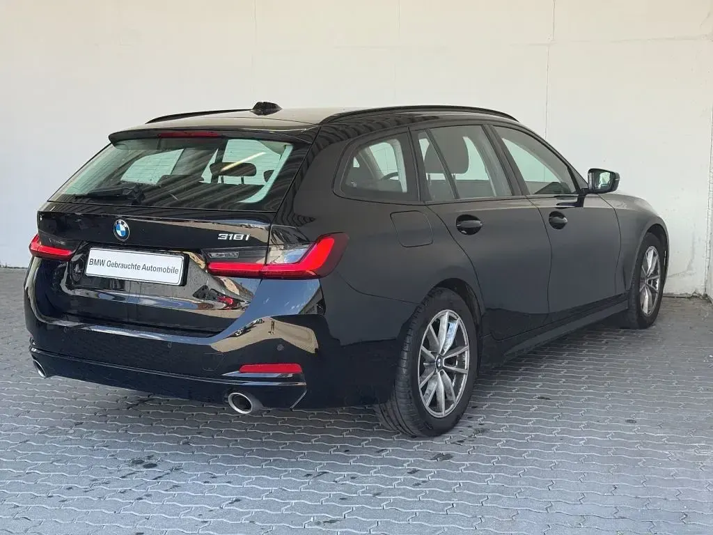 Gebraucht BMW 318 150 PS (110 kW) 2023 Schwarz Kombi