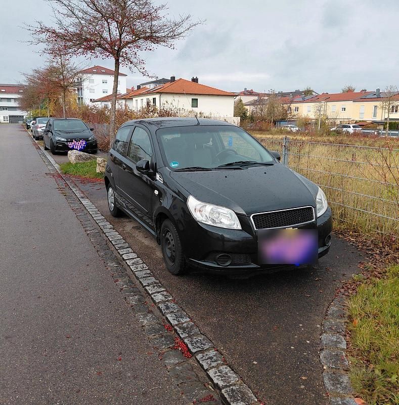 Gebraucht Chevrolet Aveo 84 PS (61 kW) 2011 Schwarz Limousine
