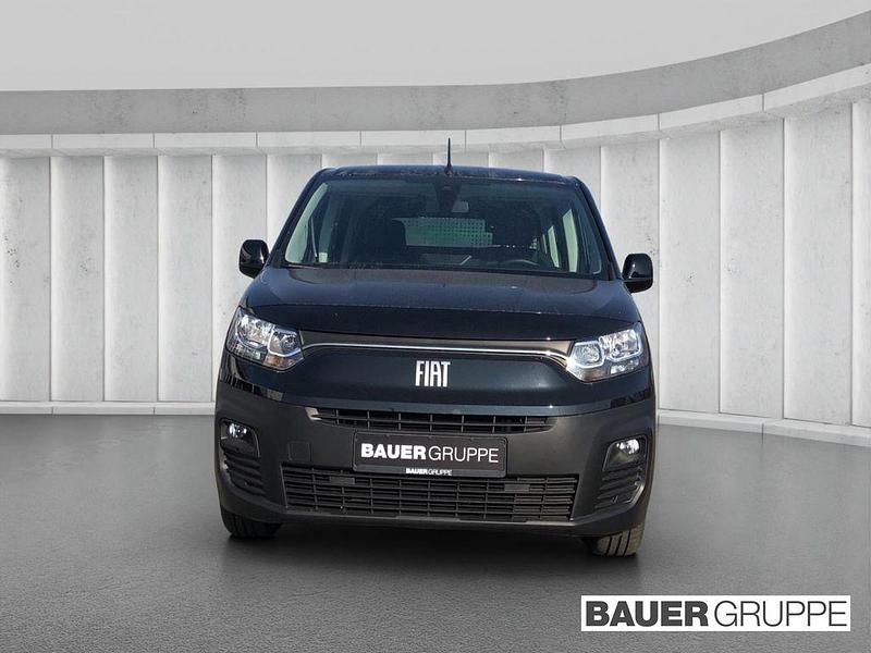 Gebraucht Fiat Doblò 102 PS (75 kW) 2023 Schwarz Van / Kleinbus