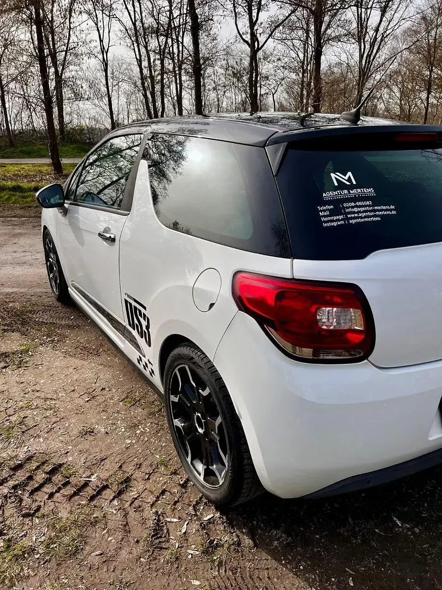 Gebraucht Citroën DS3 Chic 82 PS (60 kW) 2013 Weiß Kleinwagen