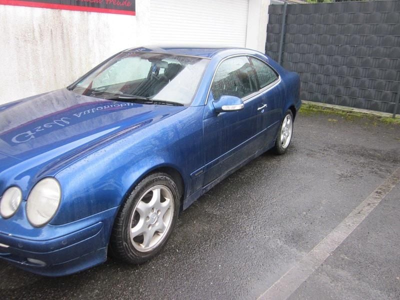 Gebraucht Mercedes CLK200 Elegance 163 PS (119 kW) 2000 Blau Coupé