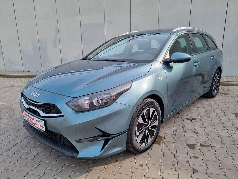 Neu Kia Ceed Sportswagon 140 PS (102 kW) 2026 Grau Kombi