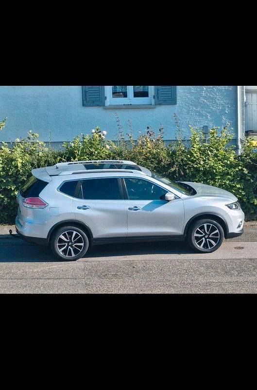Silber Gebraucht 2016 Nissan X-Trail 360º SUV | 14.999 € (Fairer Preis) - Bild 1/4