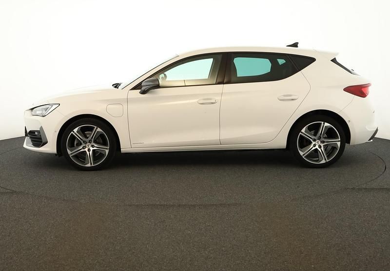 Gebraucht Cupra Leon 204 PS (150 kW) 2022 White candy SUV