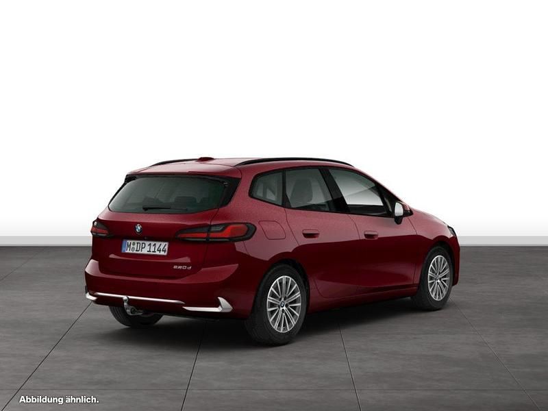 Gebraucht BMW 220 Active Tourer 150 PS (110 kW) 2025 Rot Van / Kleinbus