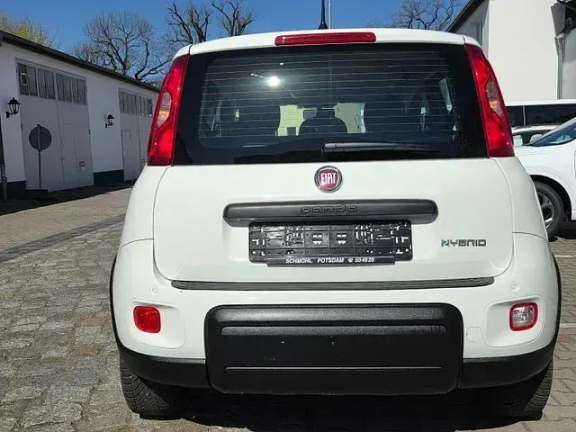 Używany Fiat Panda 69 KM (50 kW) 2024 Biały Hatchback