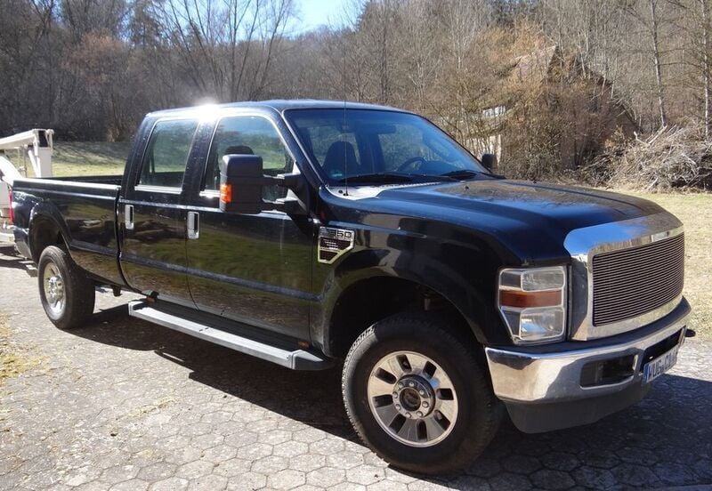 Schwarz Gebraucht 2009 Ford F350 XL SUV | 21.500 € - Bild 1/4
