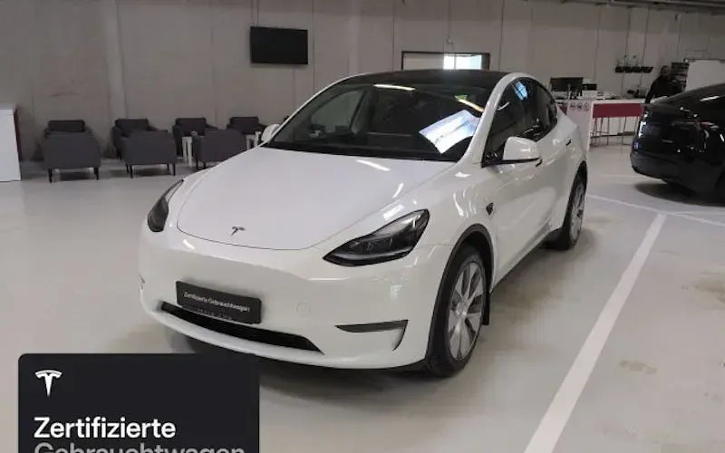 Used Tesla Model Y 273 kW (372 HP) 2023 White SUV