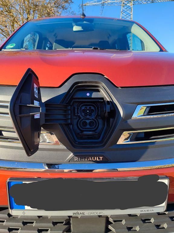 Gebraucht Renault Kangoo Equilibre 89 kW (122 PS) 2023 Braun Van / Kleinbus