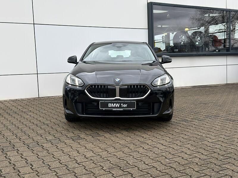 Neu BMW 120 156 PS (114 kW) 2026 Schwarz uni Kleinwagen