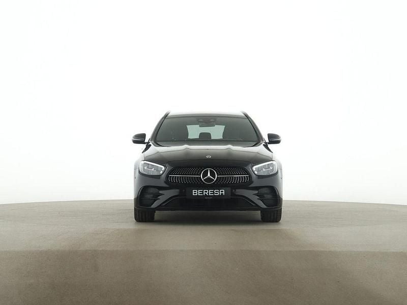 Gebraucht Mercedes E300 AMG 194 PS (142 kW) 2022 Schwarz Limousine