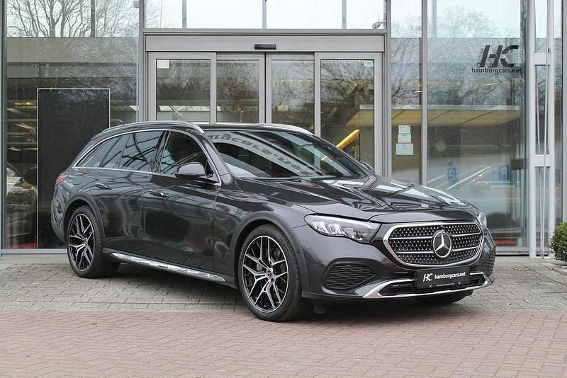 Gebraucht Mercedes E300 AMG 313 PS (230 kW) 2024 Graphite gray  metallic... Kombi