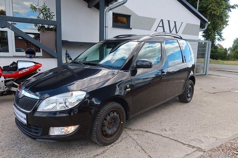 Schwarz Gebraucht 2013 Skoda Roomster Fresh Kombi | 4.999 € (Guter Preis) - Bild 1/4