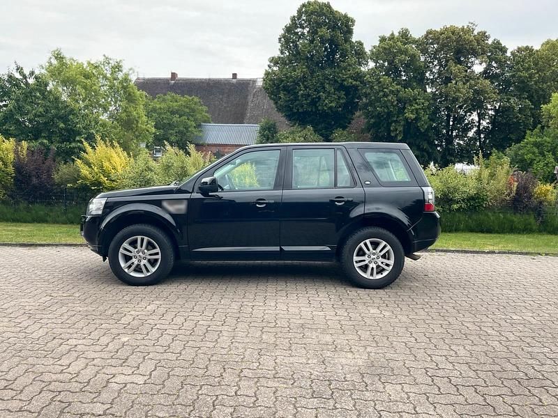 Gebraucht Land Rover Freelander 2 SE Dynamic 150 PS (110 kW) 2013 Schwarz SUV