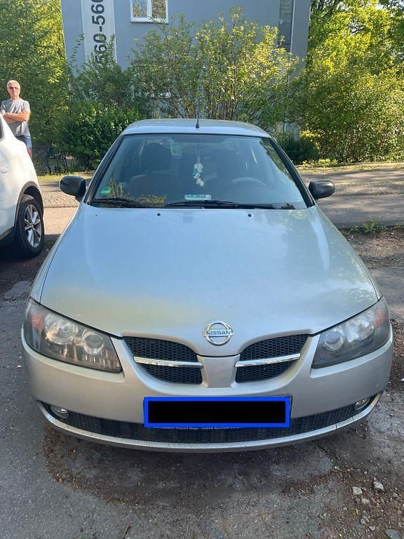 Silber Gebraucht 2004 Nissan Almera Visia Limousine | 3.000 € (Etwas zu teuer) - Bild 1/4