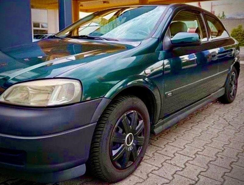 Gebraucht Opel Astra 101 PS (74 kW) 1999 Grün Limousine