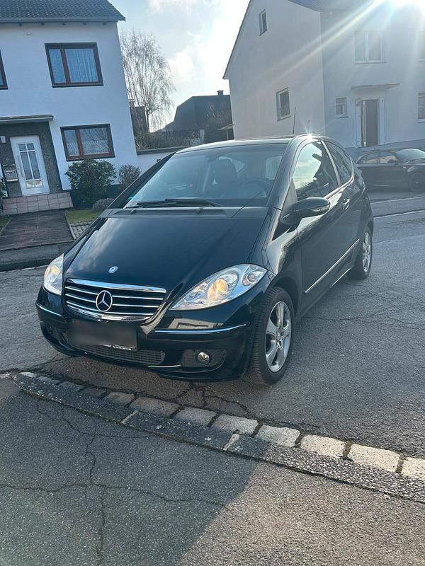 Gebraucht Mercedes A150 95 PS (69 kW) 2007 Schwarz Kleinwagen