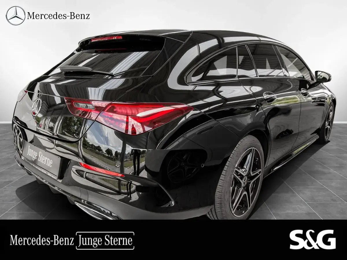 Gebraucht Mercedes CLA200 AMG 163 PS (119 kW) 2024 Unilack nachtschwarz Coupé