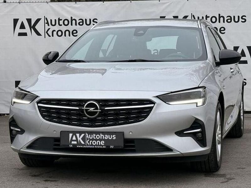 Gebraucht Opel Insignia 174 PS (127 kW) 2022 Argon silber/ice silver (m2) Kombi