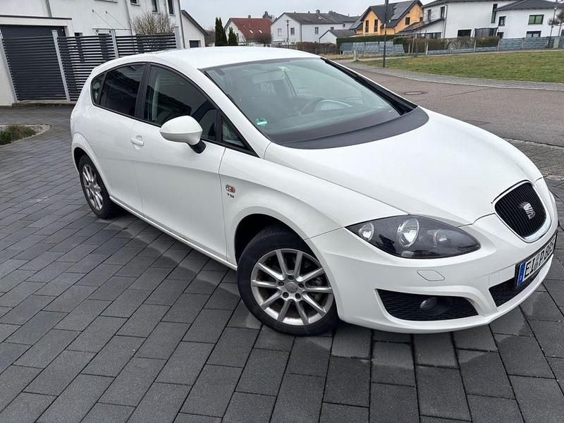 Gebraucht Seat Leon Style 125 PS (91 kW) 2009 Weiß Kleinwagen