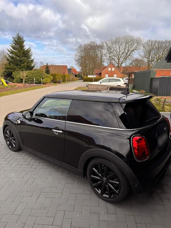 Second-hand Mini Cooper S 191 CP (140 kW) 2019 Negru Hatchback