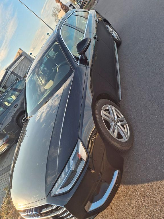 Gebraucht Audi A4 Advanced 204 PS (150 kW) 2021 Schwarz Kombi